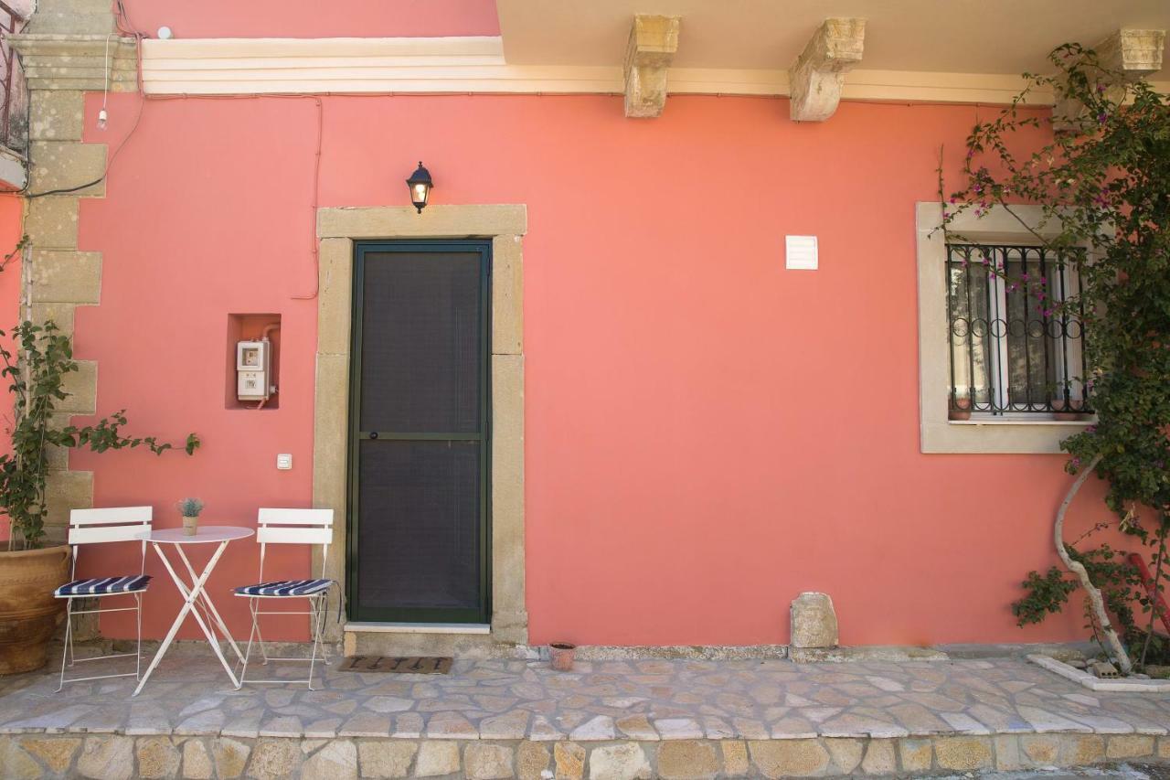Mara'S Traditional Cottage Kato Pavliana Екстериор снимка
