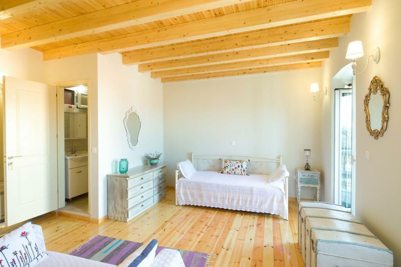 Mara'S Traditional Cottage Kato Pavliana Екстериор снимка